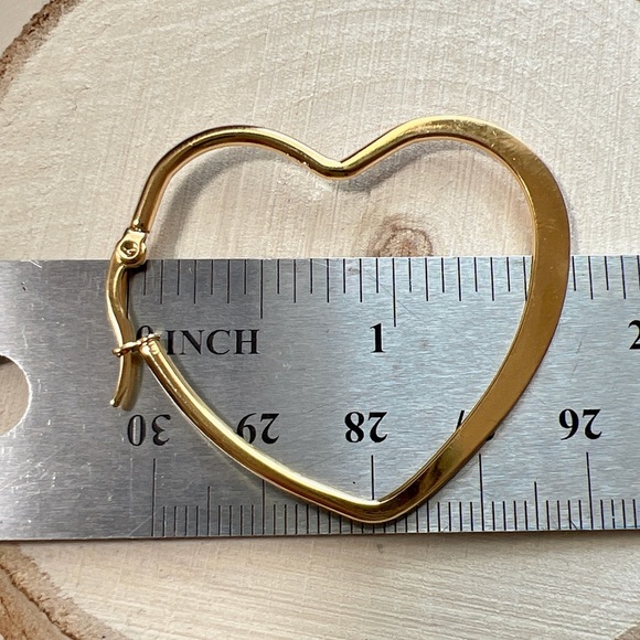 STAINLESS STEEL HEART SHAPE HOOP EARRINGS - Picture 2 of 3